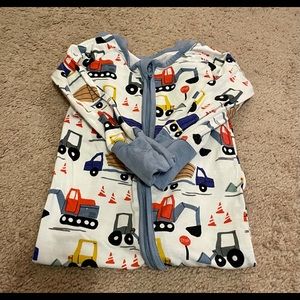Little Sleepies zippy in Construction size 6-12 months